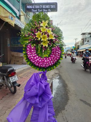 Kệ hoa đám tang - 11